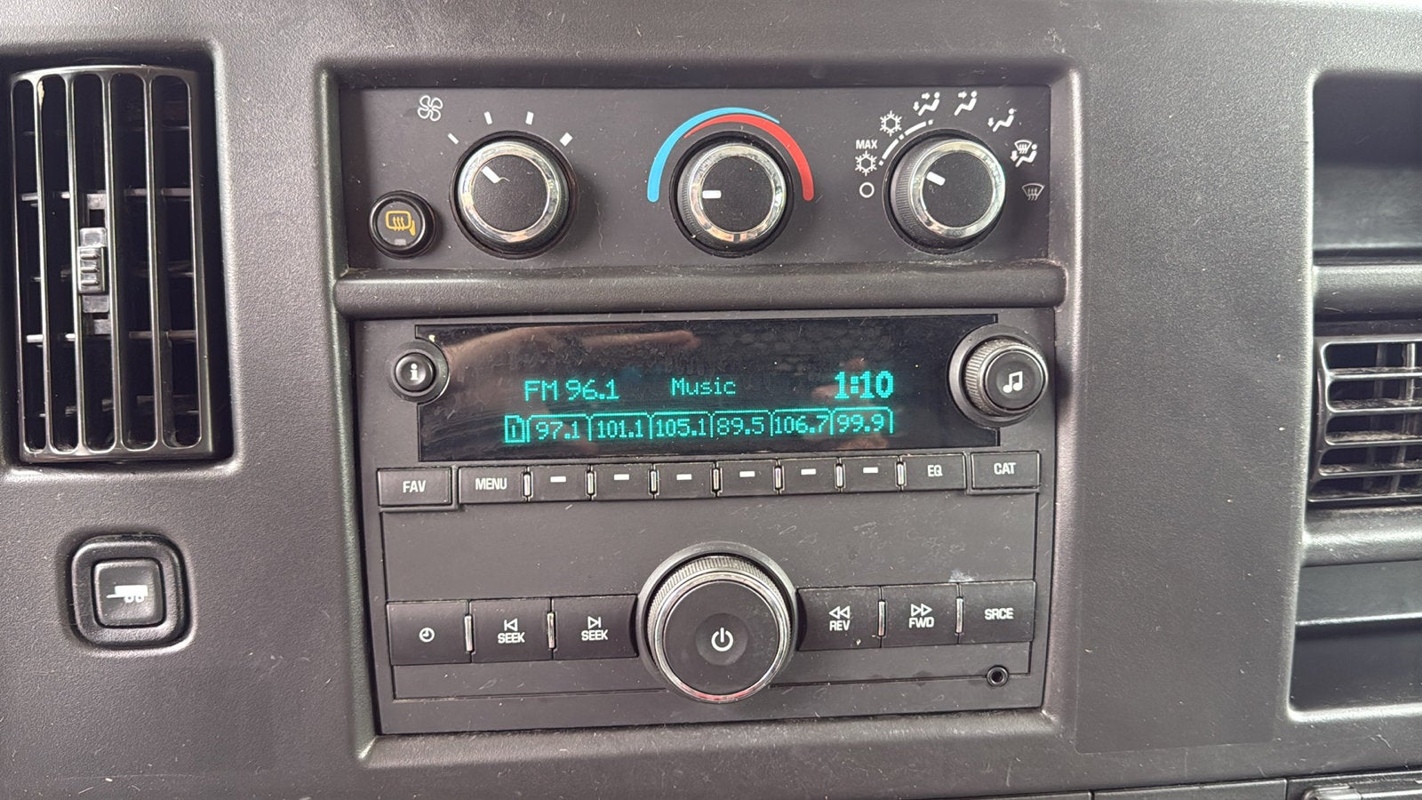 2024 Chevrolet Express Cargo 2500 WT