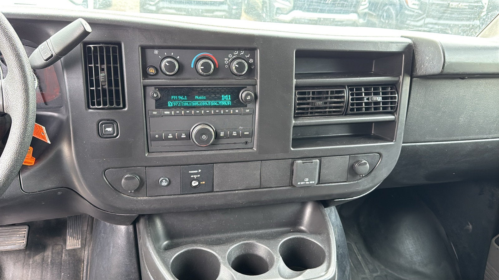 2024 Chevrolet Express Cargo 2500 WT