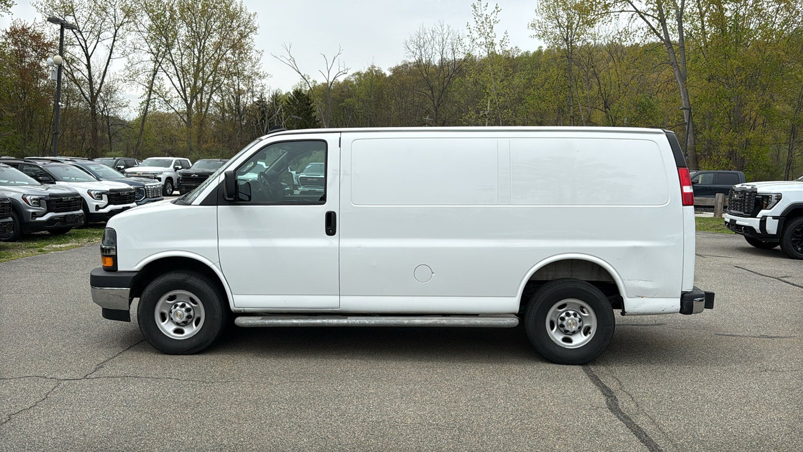 2024 Chevrolet Express Cargo 2500 WT