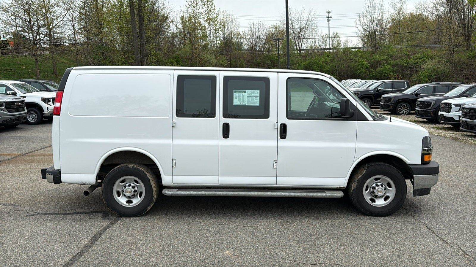 2024 Chevrolet Express Cargo 2500 WT