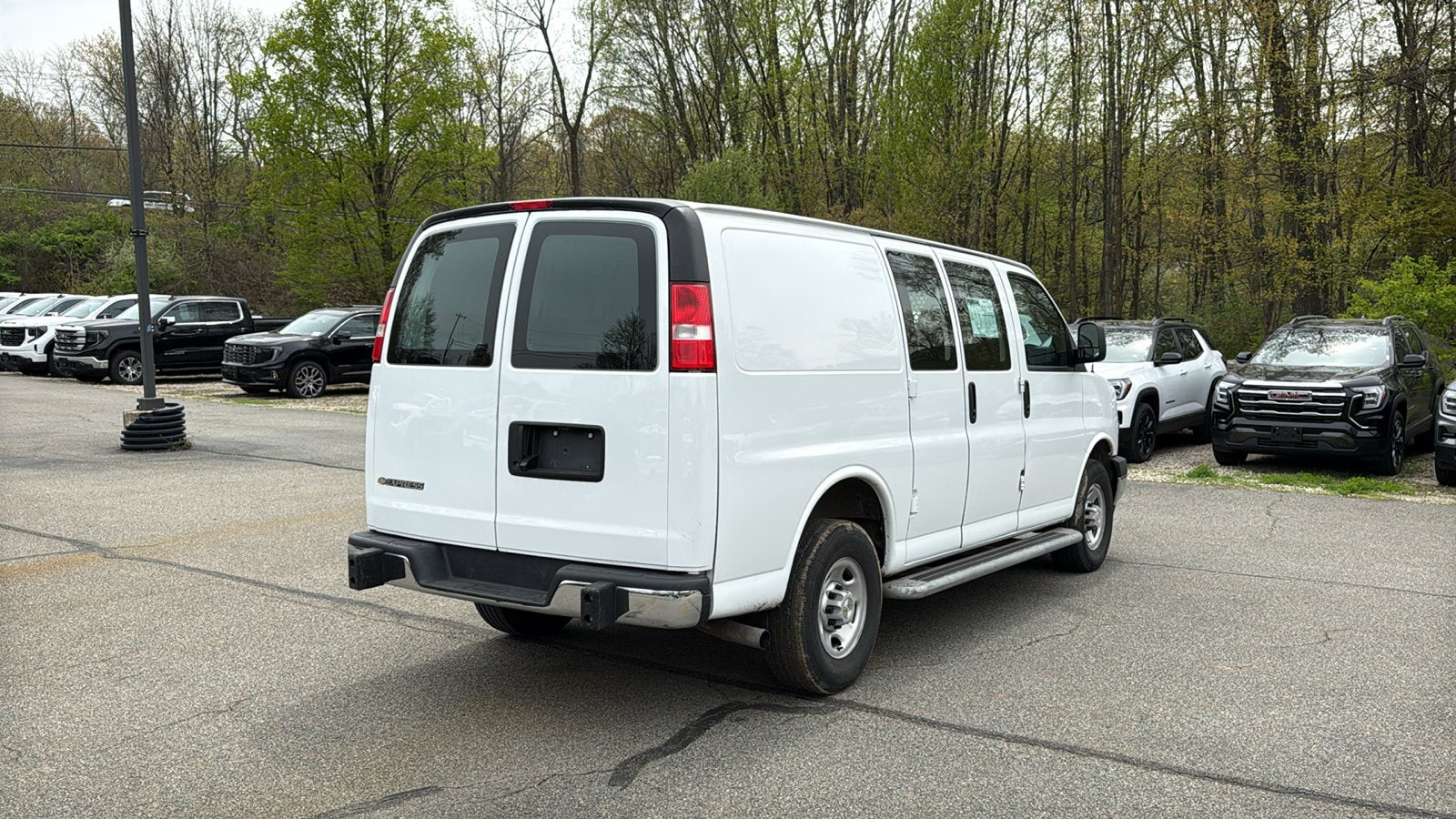 2024 Chevrolet Express Cargo 2500 WT
