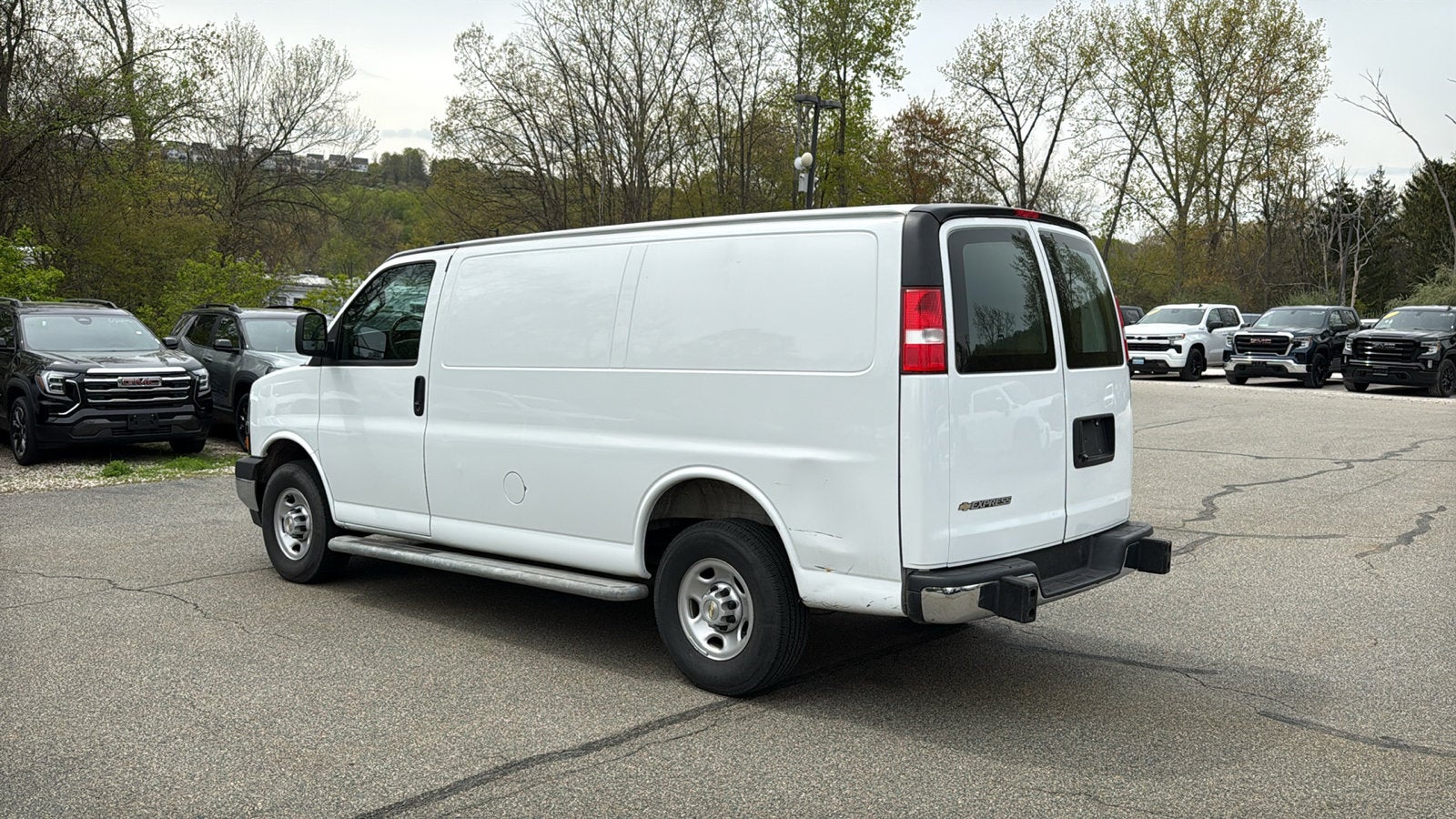 2024 Chevrolet Express Cargo 2500 WT