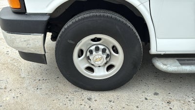 2024 Chevrolet Express Cargo 2500 WT