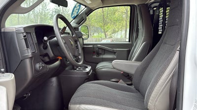 2024 Chevrolet Express Cargo 2500 WT