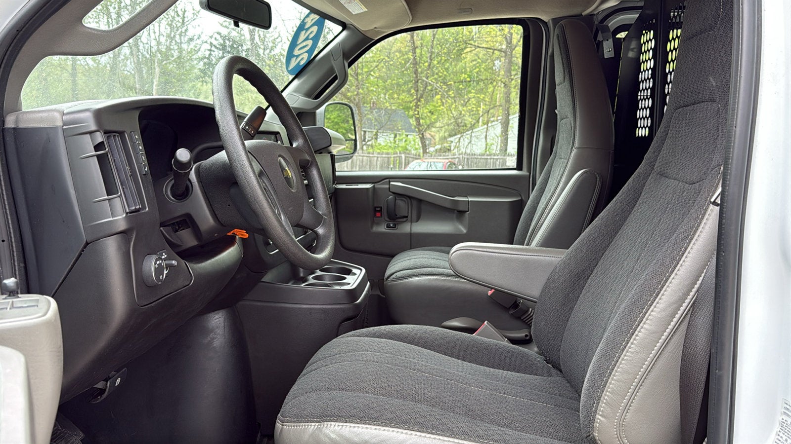 2024 Chevrolet Express Cargo 2500 WT