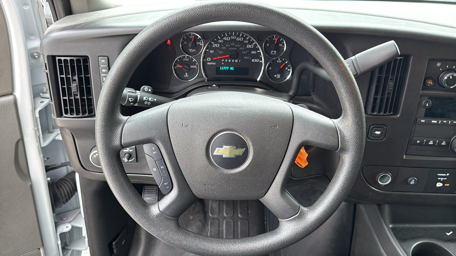 2024 Chevrolet Express Cargo 2500 WT