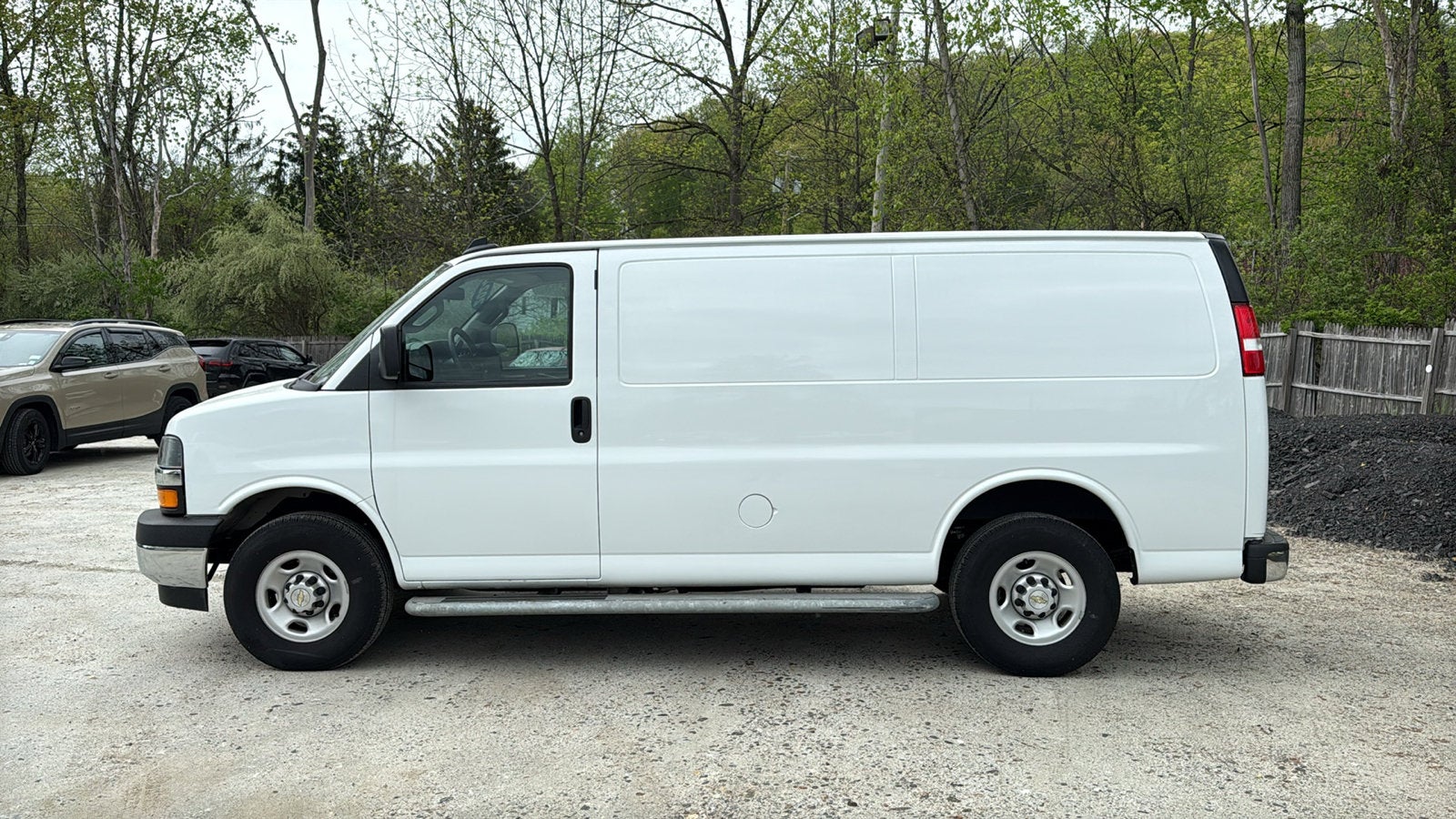 2024 Chevrolet Express Cargo 2500 WT