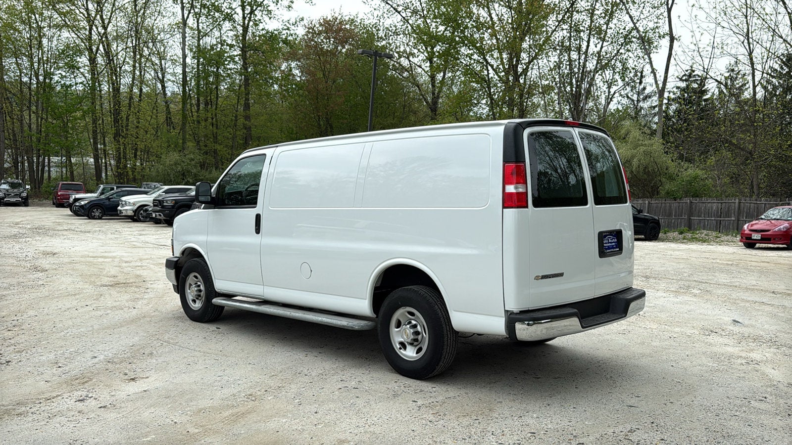 2024 Chevrolet Express Cargo 2500 WT
