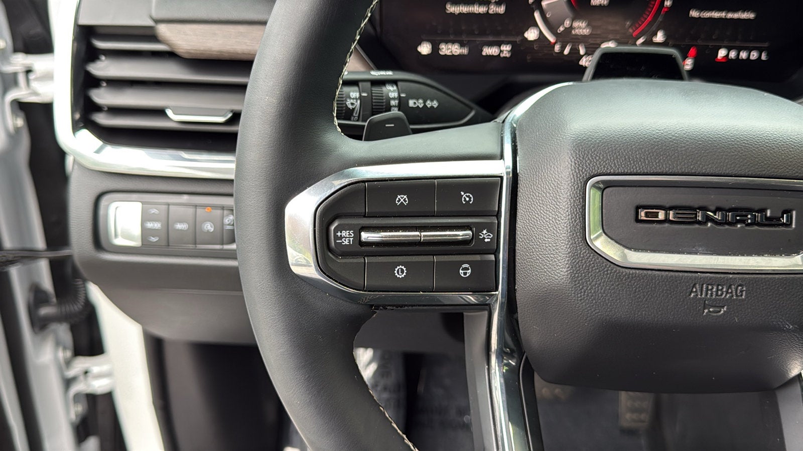 2024 GMC Acadia Denali
