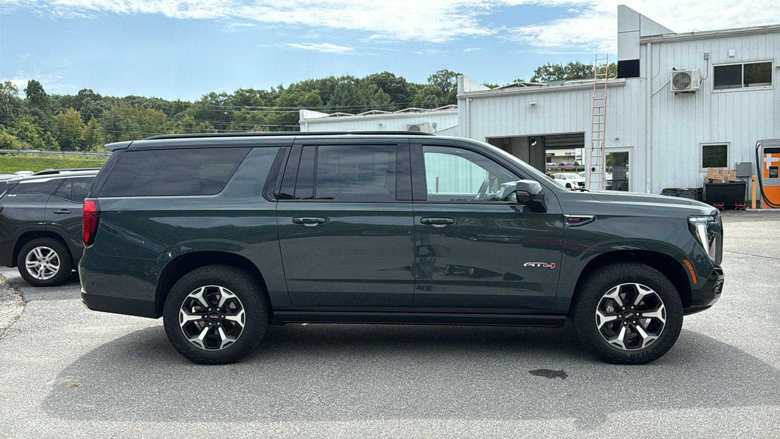 2026 GMC Yukon XL AT4