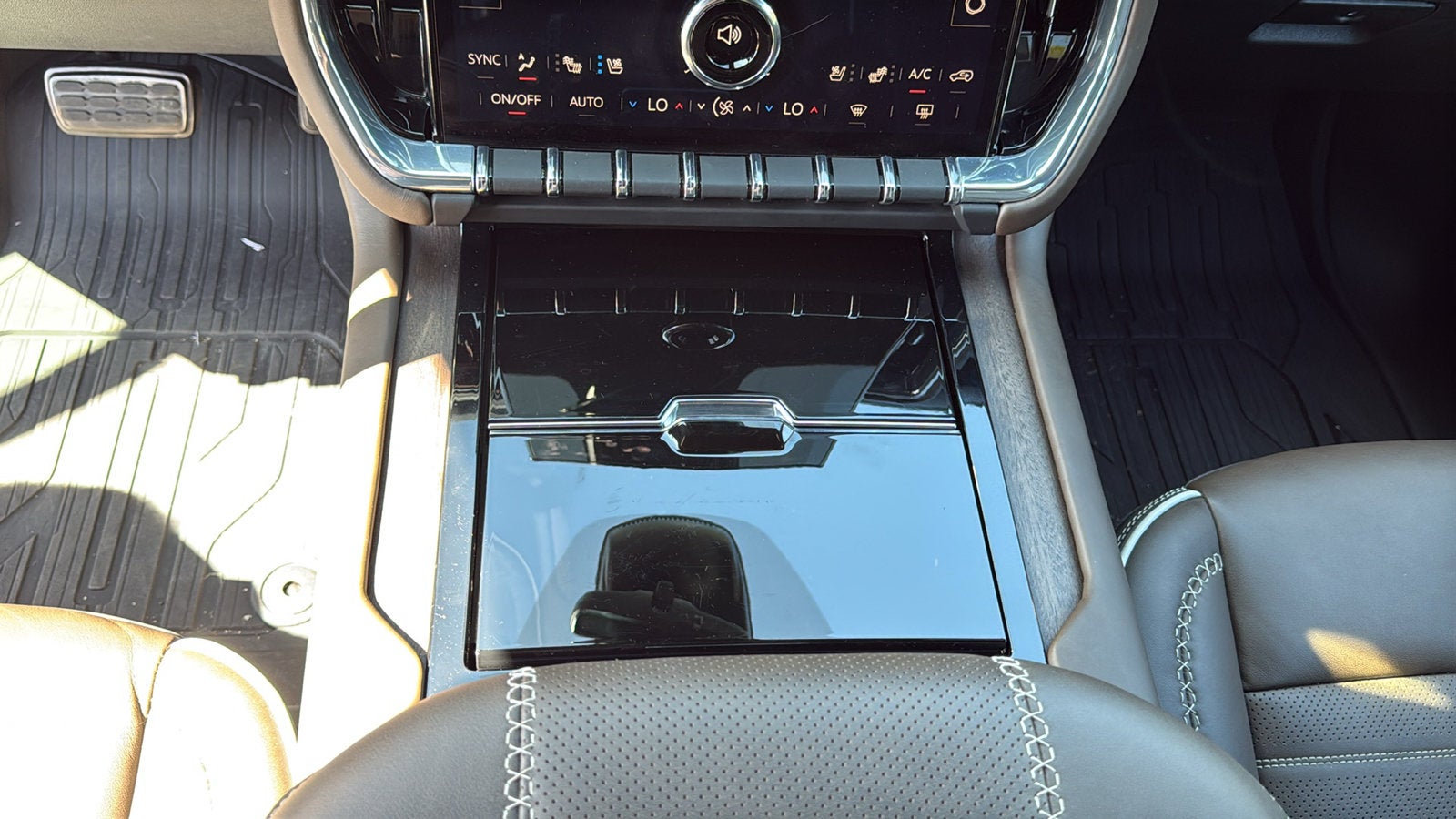 2025 GMC Yukon XL Denali Ultimate