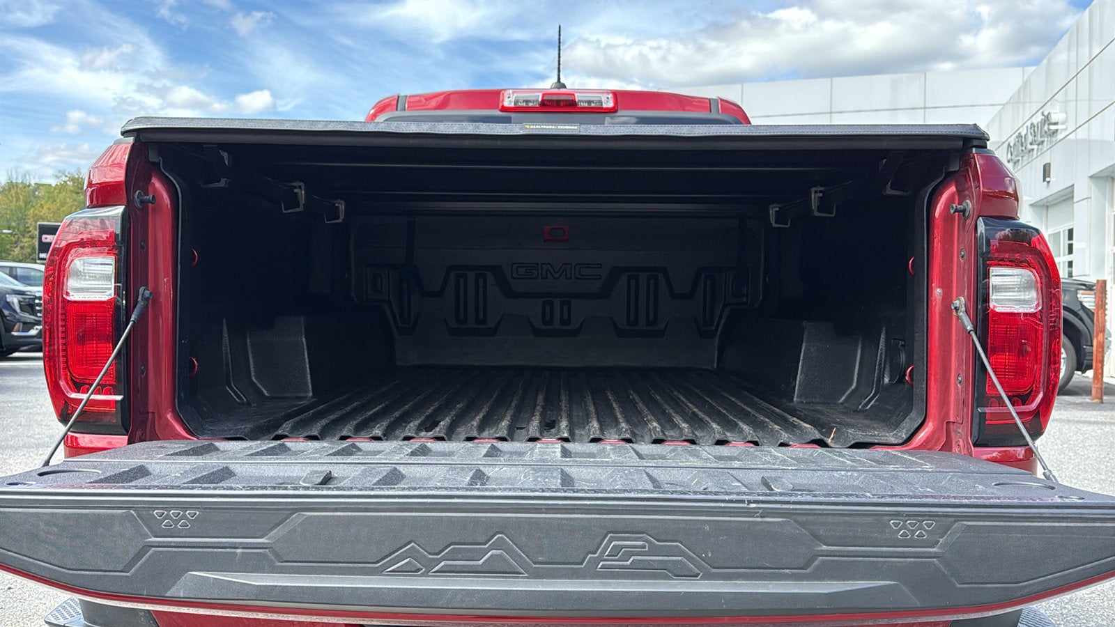 2024 GMC Canyon AT4
