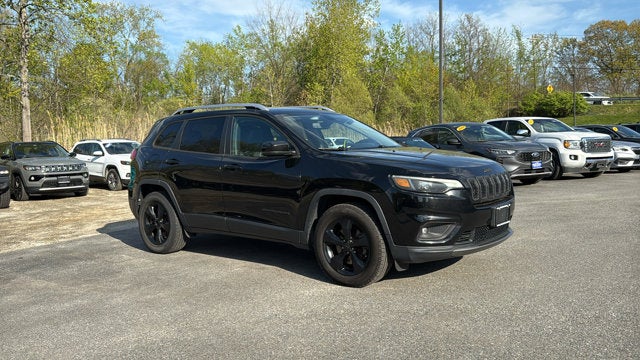Used 2019 Jeep Cherokee Limited with VIN 1C4PJMDX0KD163656 for sale in Carmel Hamlet, NY