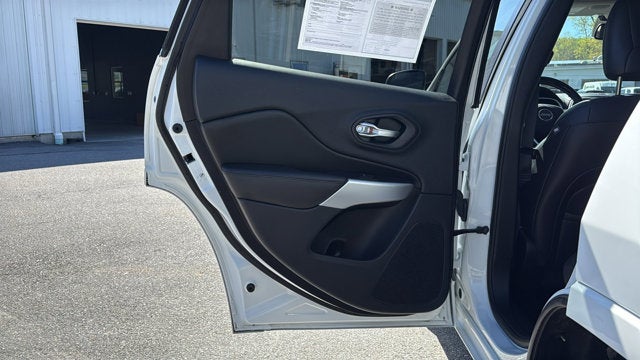 2016 Jeep Cherokee Overland