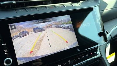 2026 Jeep Grand Cherokee Laredo Altitude