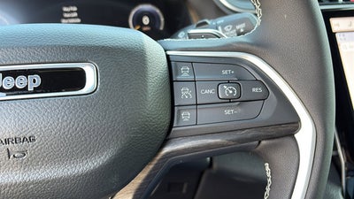 2026 Jeep Grand Cherokee Laredo Altitude