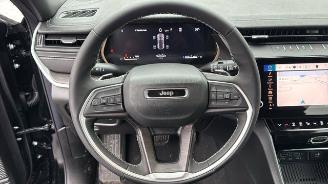 2026 Jeep Grand Cherokee Laredo Altitude