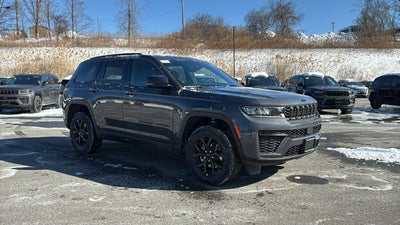 2026 Jeep Grand Cherokee Laredo Altitude