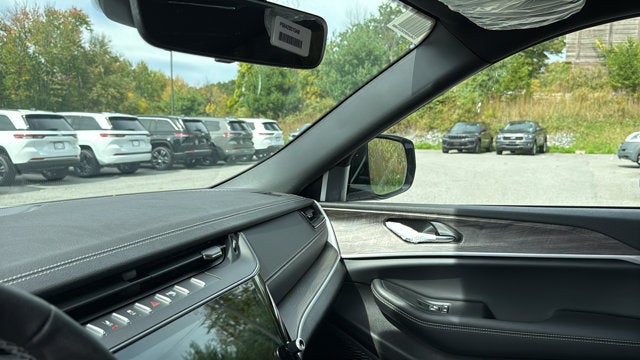 2027 Jeep Grand Cherokee Limited