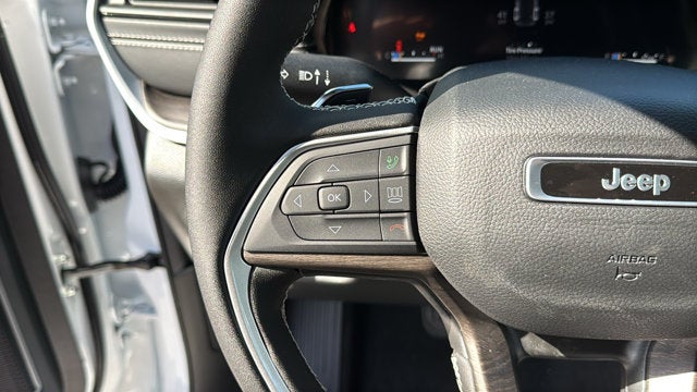 2027 Jeep Grand Cherokee Limited Reserve