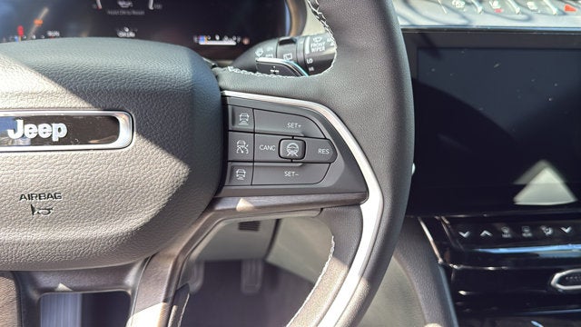2027 Jeep Grand Cherokee Limited Reserve