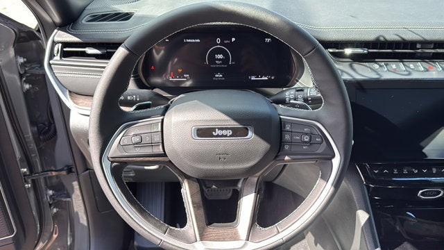 2027 Jeep Grand Cherokee Limited Reserve