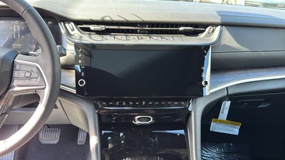 2027 Jeep Grand Cherokee Limited Reserve