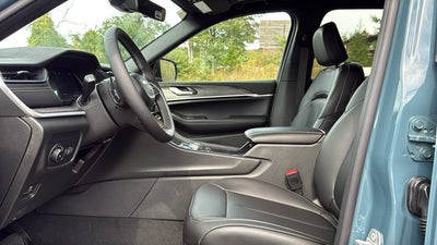 2027 Jeep Grand Cherokee Limited