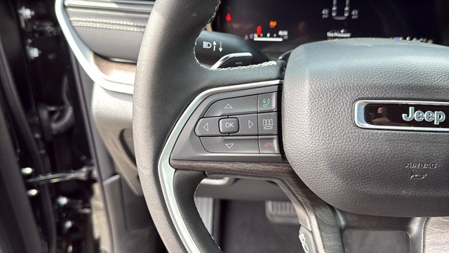 2027 Jeep Grand Cherokee L Laredo Altitude