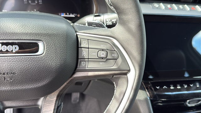 2027 Jeep Grand Cherokee L Laredo Altitude