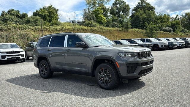 2027 Jeep Grand Cherokee L Laredo Altitude