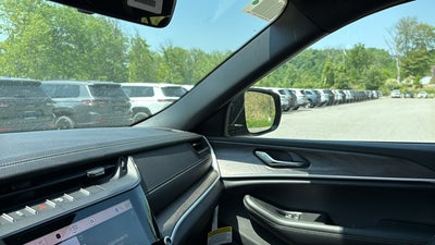 2026 Jeep Grand Cherokee L Laredo Altitude