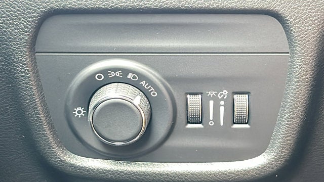 2026 Jeep Grand Cherokee L Laredo Altitude