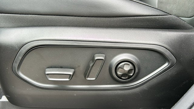 2026 Jeep Grand Cherokee L Laredo Altitude