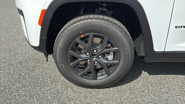2027 Jeep Grand Cherokee L Laredo Altitude