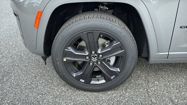 2027 Jeep Grand Cherokee L Limited Reserve