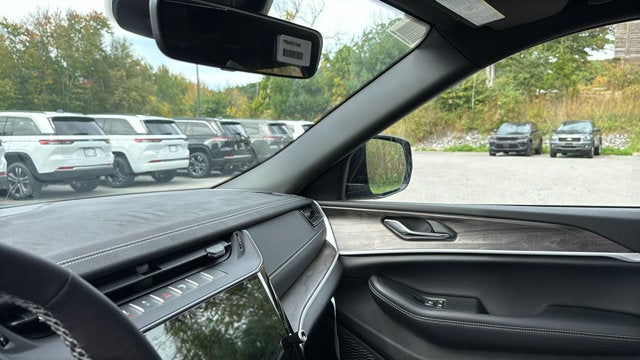 2027 Jeep Grand Cherokee L Limited
