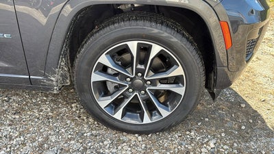 2022 Jeep Grand Cherokee 4xe Overland