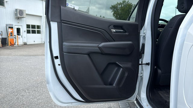 2025 Chevrolet Colorado 4WD LT