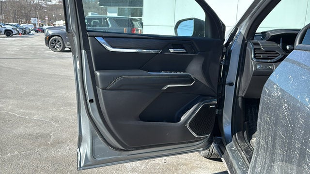 2025 GMC Acadia AWD Elevation