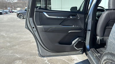 2025 GMC Acadia AWD Elevation