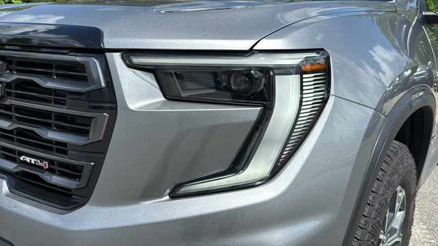 2026 GMC Acadia AWD AT4
