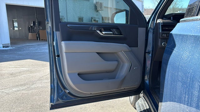 2025 GMC Yukon Elevation