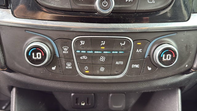2018 Chevrolet Traverse LT Cloth