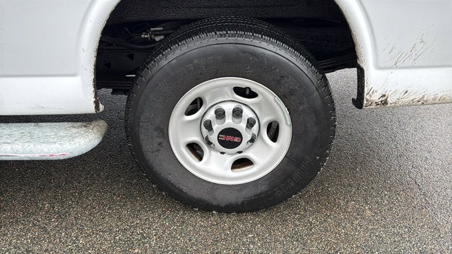 2024 GMC Savana Cargo Van BASE