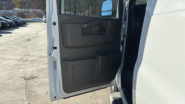 2024 GMC Savana Cargo Van BASE