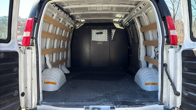 2025 GMC Savana Cargo Van BASE