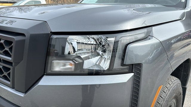 2023 Nissan Frontier S