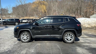 2023 Jeep Compass Latitude Lux