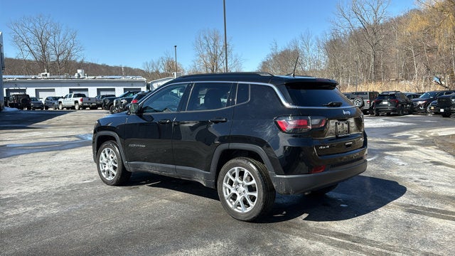 2023 Jeep Compass Latitude Lux